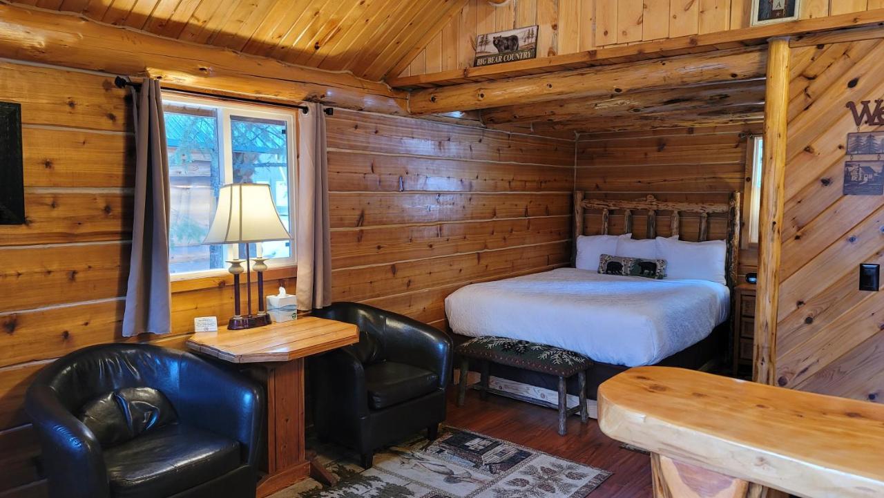 Riverfront Motel & Cabins Thompson Falls 外观 照片