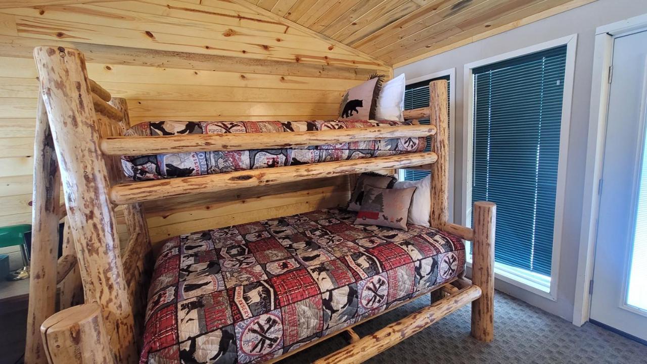 Riverfront Motel & Cabins Thompson Falls 外观 照片